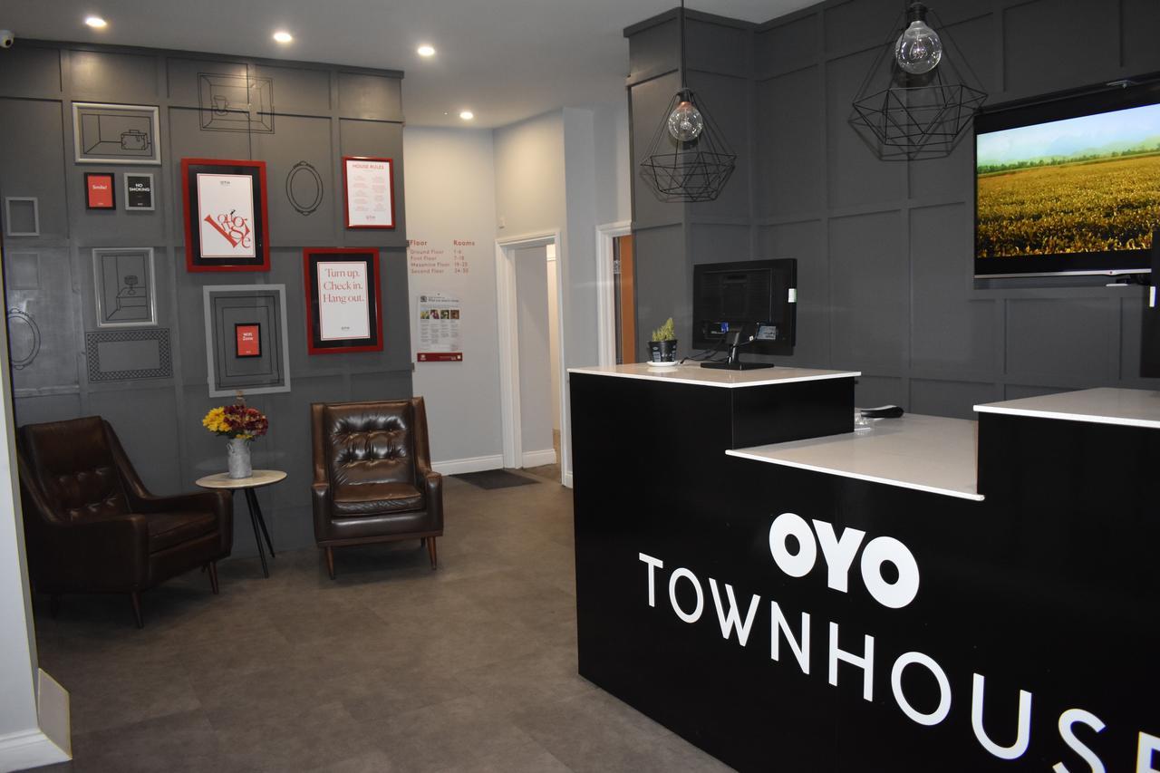 Hotel Oyo Townhouse 16 Ilford Hill Exteriér fotografie